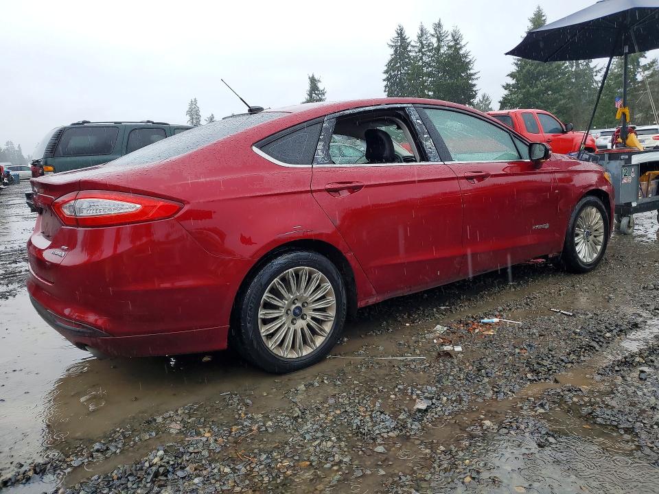 Продажа на аукционе авто 2016 Ford Fusion, vin: 3FA6P0LU6GR405090, номер лота: 45518196