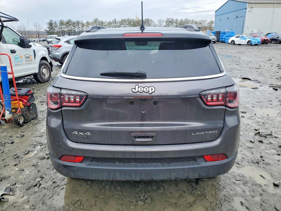 79476155 :رقم المزاد ، 3C4NJDCB0NT231305 vin ، 2022 Jeep Compass مزاد بيع