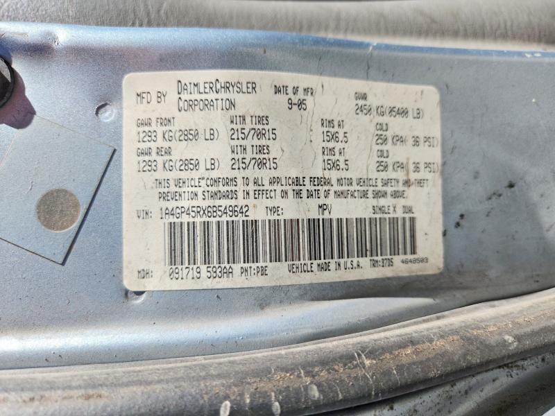 47588126 :رقم المزاد ، 1A4GP45RX6B549642 vin ، 2006 Chrysler Town & Country مزاد بيع