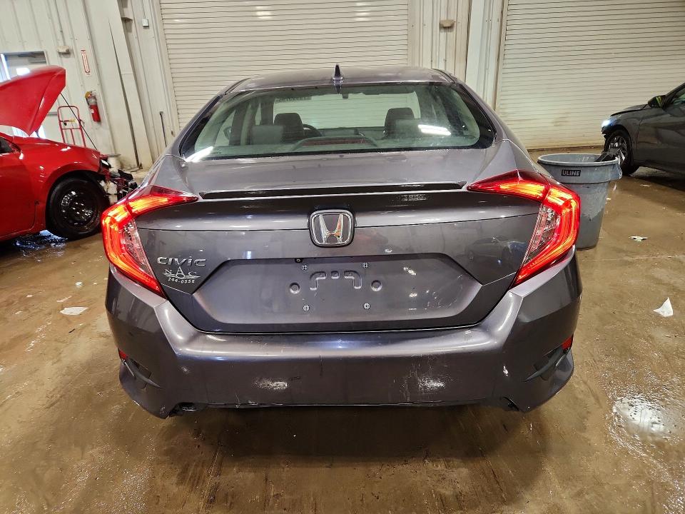 79995795 :رقم المزاد ، 19XFC1F7XHE020481 vin ، 2017 Honda Civic مزاد بيع