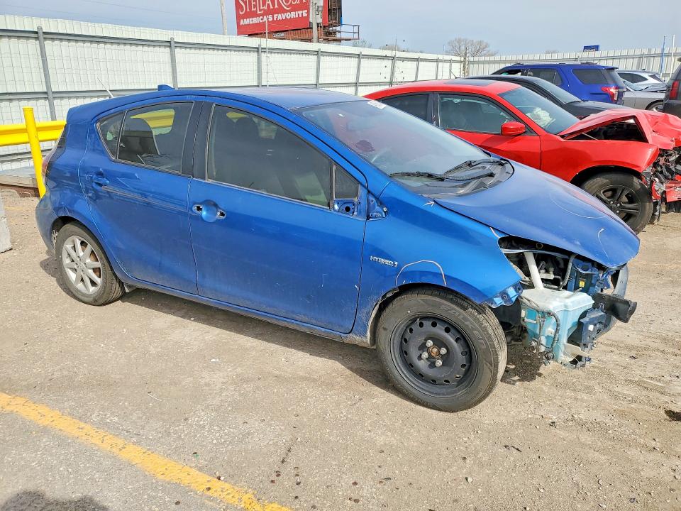 2015 Toyota Prius C მანქანა იყიდება აუქციონზე, vin: JTDKDTB39F1579143, აუქციონის ნომერი: 48068426