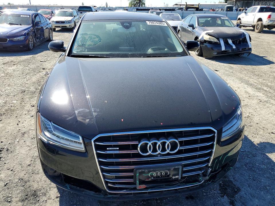 79974385 :رقم المزاد ، WAU32AFD0FN001777 vin ، 2015 Audi A8 مزاد بيع