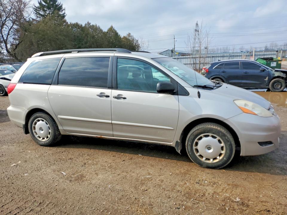 Продажа на аукционе авто 2007 Toyota Sienna, vin: 5TDZK29C57S070241, номер лота: 47012846