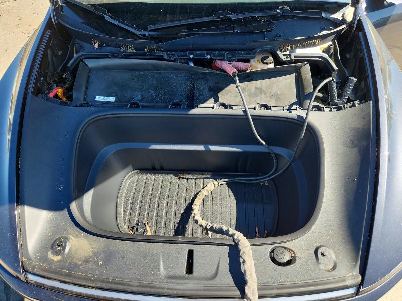 46946326 :رقم المزاد ، 7SAYGDEE2TF370191 vin ، 2026 Tesla Model Y مزاد بيع