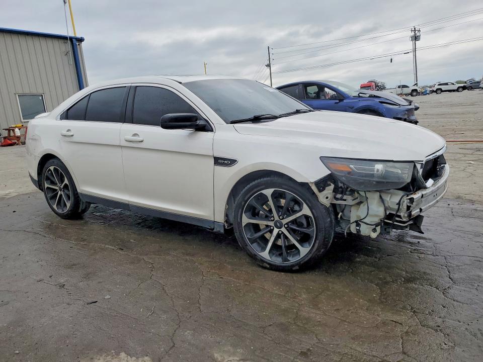 47750906 :رقم المزاد ، 1FAHP2KT8FG151336 vin ، 2015 Ford Taurus مزاد بيع