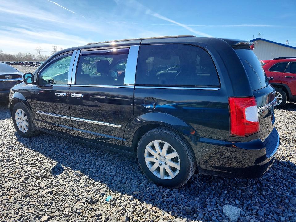 2015 Chrysler Town & Country მანქანა იყიდება აუქციონზე, vin: 2C4RC1BG4FR538844, აუქციონის ნომერი: 46096986