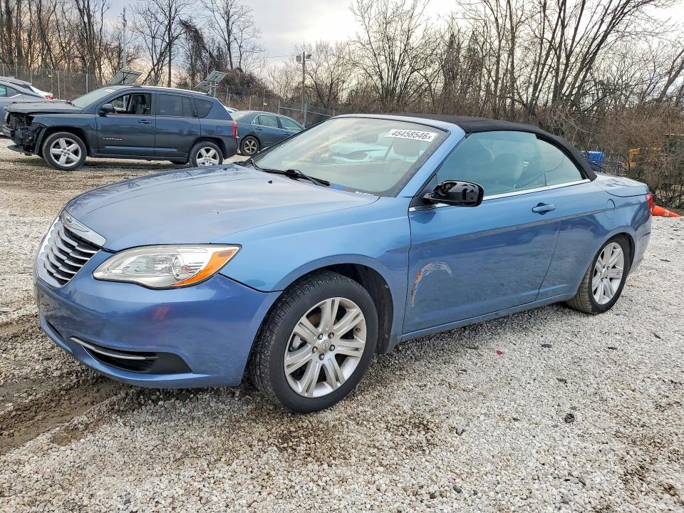 45458546 :رقم المزاد ، 1C3BC2EG9BN568324 vin ، 2011 Chrysler 200 مزاد بيع