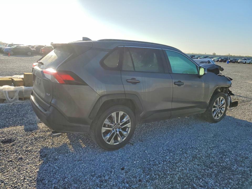 Продажа на аукционе авто 2020 Toyota Rav4, vin: 2T3C1RFV4LC065081, номер лота: 46722206