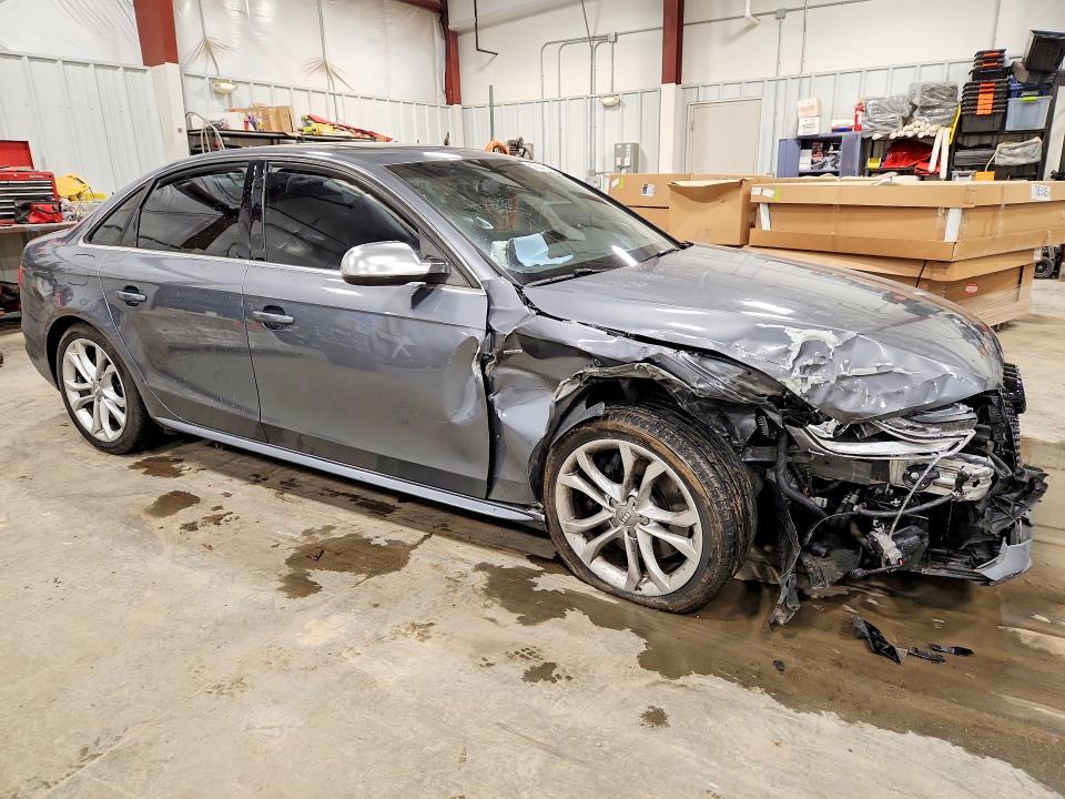 Продаж на аукціоні авто 2015 Audi S4, vin: WAUBGAFL4FA130018, номер лоту: 45942816