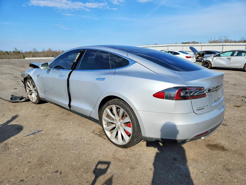 2014 Tesla Model S მანქანა იყიდება აუქციონზე, vin: 5YJSA1H15EFP40113, აუქციონის ნომერი: 48244906