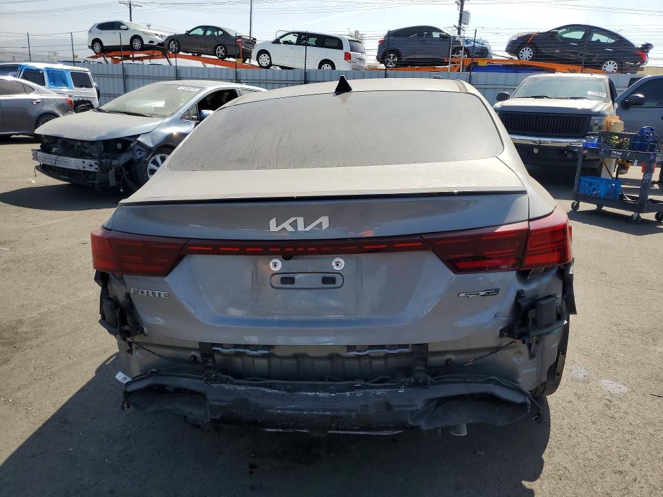 47750046 :رقم المزاد ، 3KPF54AD2NE447738 vin ، 2022 Kia Forte مزاد بيع