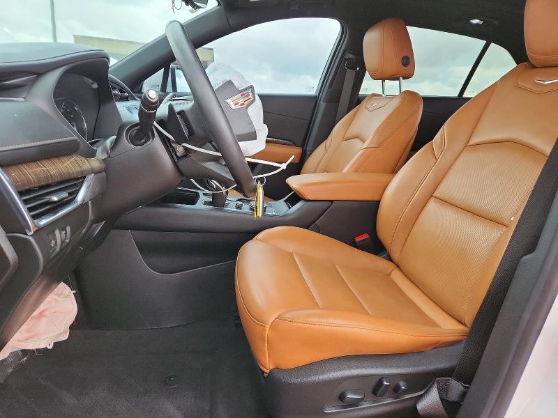 46737456 :رقم المزاد ، 1GYFZCR40NF164452 vin ، 2022 Cadillac Xt4 مزاد بيع