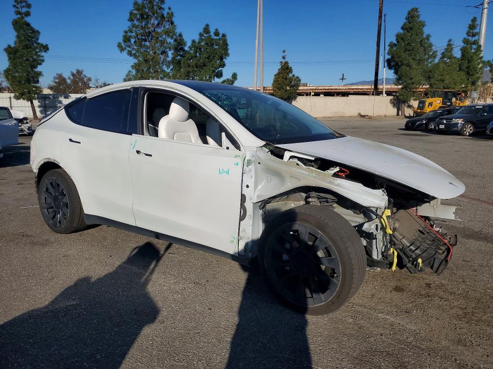 2020 Tesla Model Y მანქანა იყიდება აუქციონზე, vin: 5YJYGDEE1LF042743, აუქციონის ნომერი: 41985596