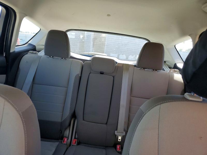 46952146 :رقم المزاد ، 1FADP5AU0FL118977 vin ، 2015 Ford C-max مزاد بيع