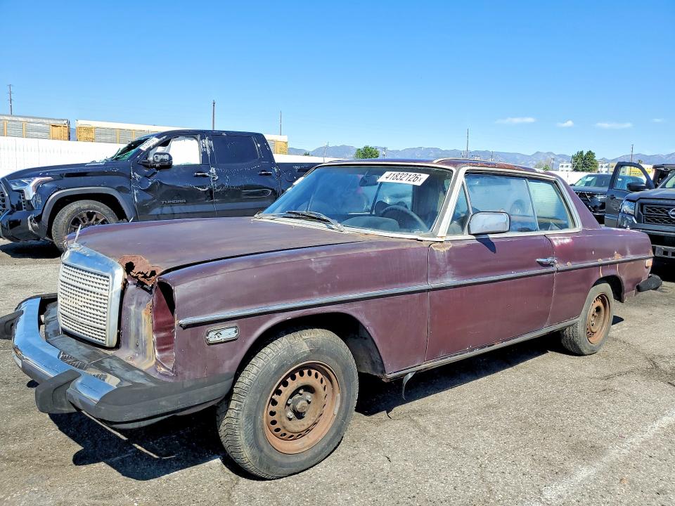 1975 Mercedes Benz 280 მანქანა იყიდება აუქციონზე, vin: 11407312105408, აუქციონის ნომერი: 41832126