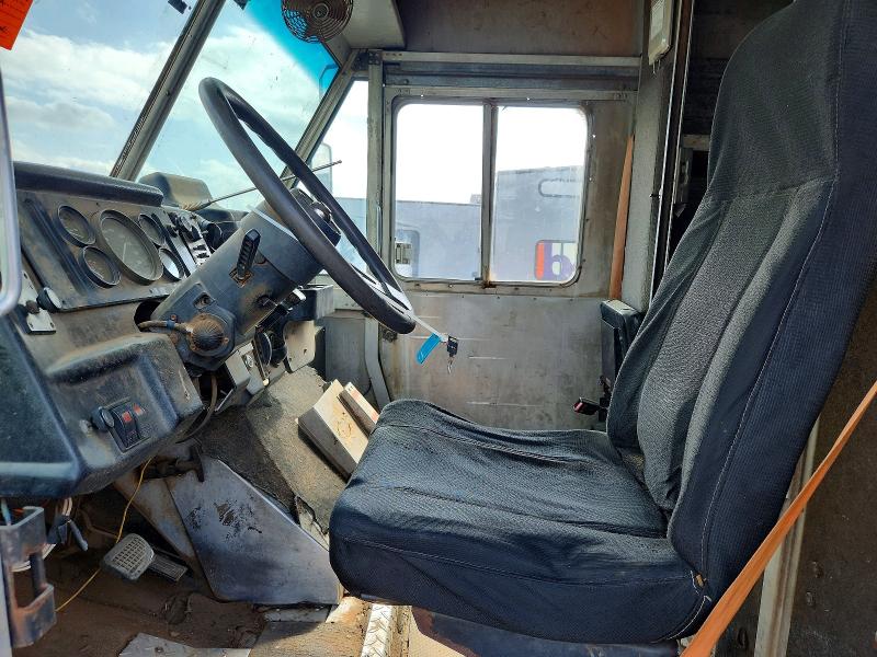 Продаж на аукціоні авто 1998 Freightliner Mt45, vin: 4UZA4FF49WC932304, номер лоту: 47191706