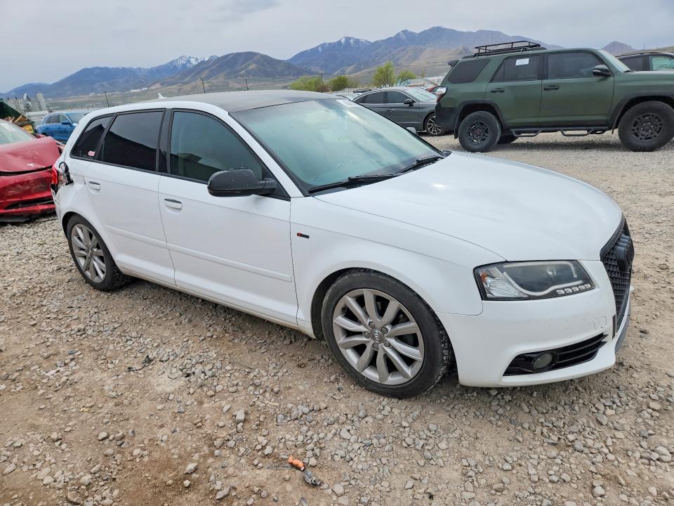 Продажа на аукционе авто 2011 Audi A3, vin: WAUBJBFM5BA057042, номер лота: 48410986