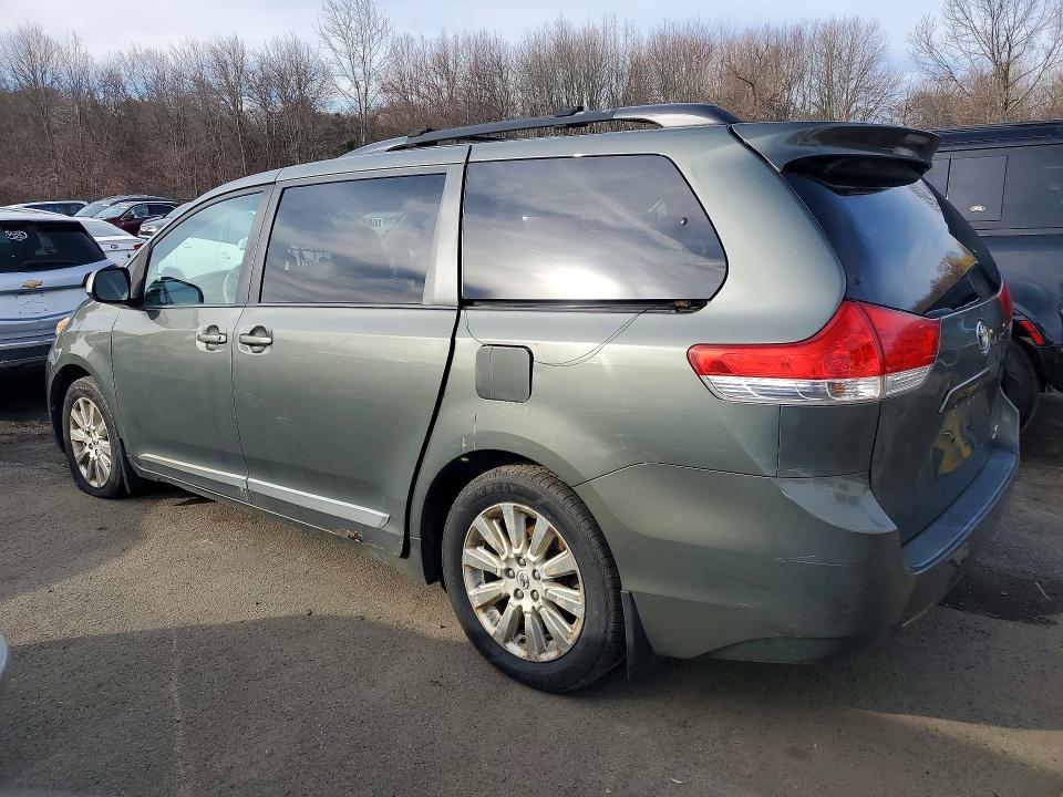 Продажа на аукционе авто 2013 Toyota Sienna, vin: 5TDJK3DC2DS060224, номер лота: 46867336