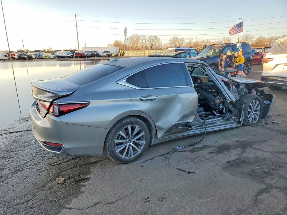 41974306 :رقم المزاد ، 58ADA1C13MU012218 vin ، 2021 Lexus Es 300h مزاد بيع