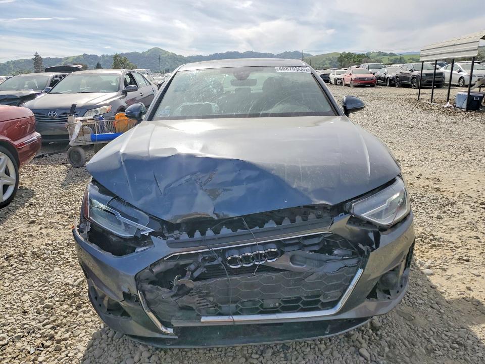 2021 Audi A4 მანქანა იყიდება აუქციონზე, vin: WAUDAAF47MA031421, აუქციონის ნომერი: 45870366