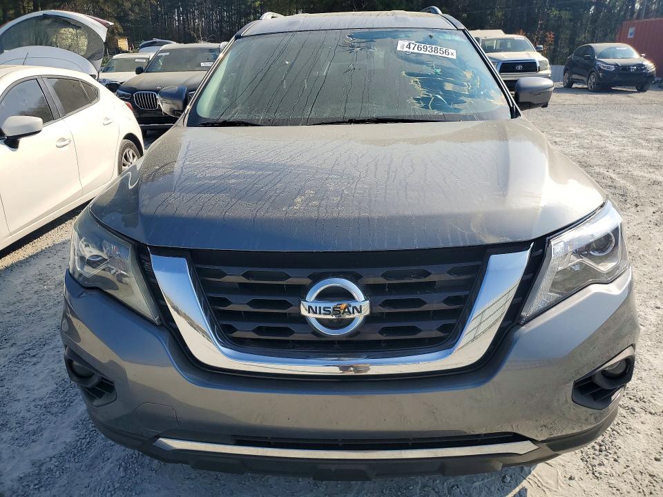 47693856 :رقم المزاد ، 5N1DR2MN5JC615227 vin ، 2018 Nissan Pathfinder مزاد بيع