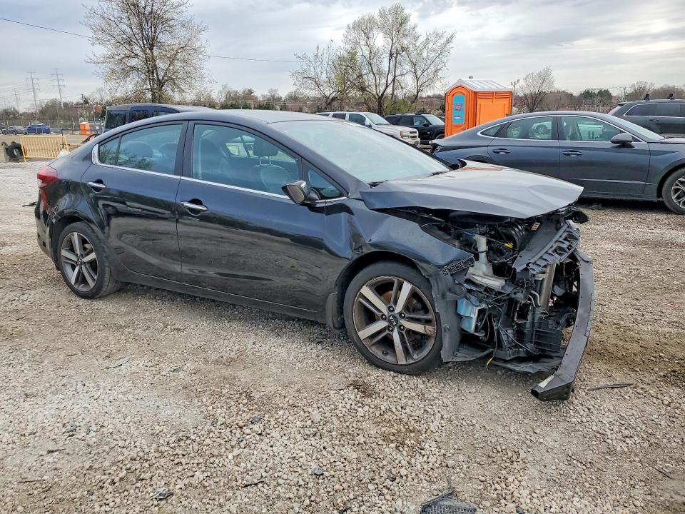 2017 Kia Forte მანქანა იყიდება აუქციონზე, vin: 3KPFL4A84HE038377, აუქციონის ნომერი: 46342726