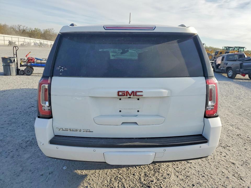 2018 Gmc Yukon Xl მანქანა იყიდება აუქციონზე, vin: 1GKS2FKC5JR128099, აუქციონის ნომერი: 47881726