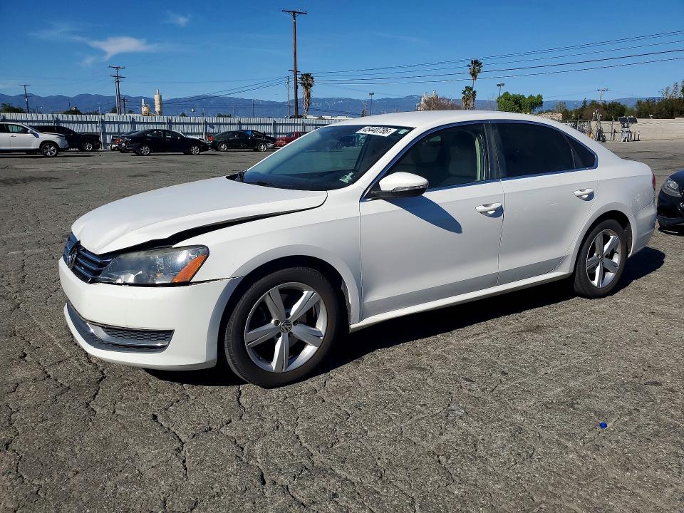 2012 Volkswagen Passat მანქანა იყიდება აუქციონზე, vin: 1VWBP7A37CC036712, აუქციონის ნომერი: 45448786