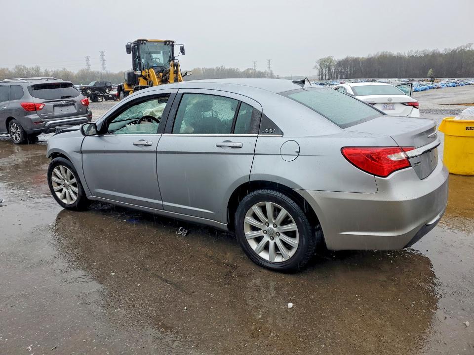 45804716 :رقم المزاد ، 1C3CCBBG5EN114679 vin ، 2014 Chrysler 200 مزاد بيع