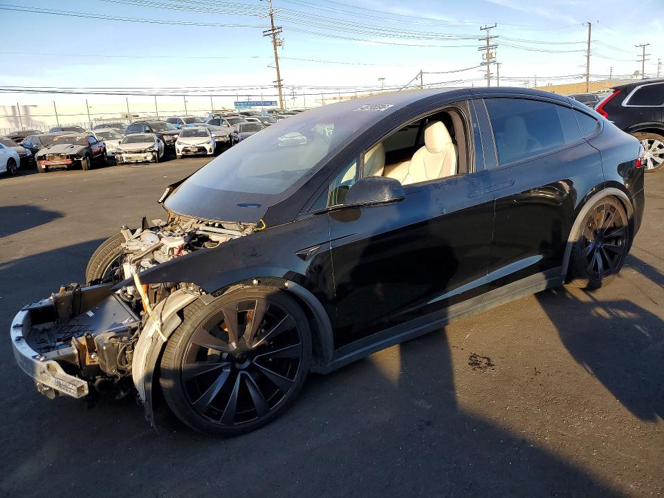 45798596 :رقم المزاد ، 7SAXCBE53NF329664 vin ، 2022 Tesla Model X مزاد بيع
