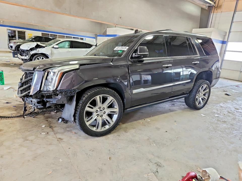 2015 Cadillac Escalade მანქანა იყიდება აუქციონზე, vin: 1GYS4NKJ4FR571070, აუქციონის ნომერი: 48135626