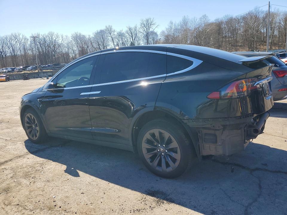 46997126 :رقم المزاد ، 5YJXCBE27KF163048 vin ، 2019 Tesla Model X مزاد بيع