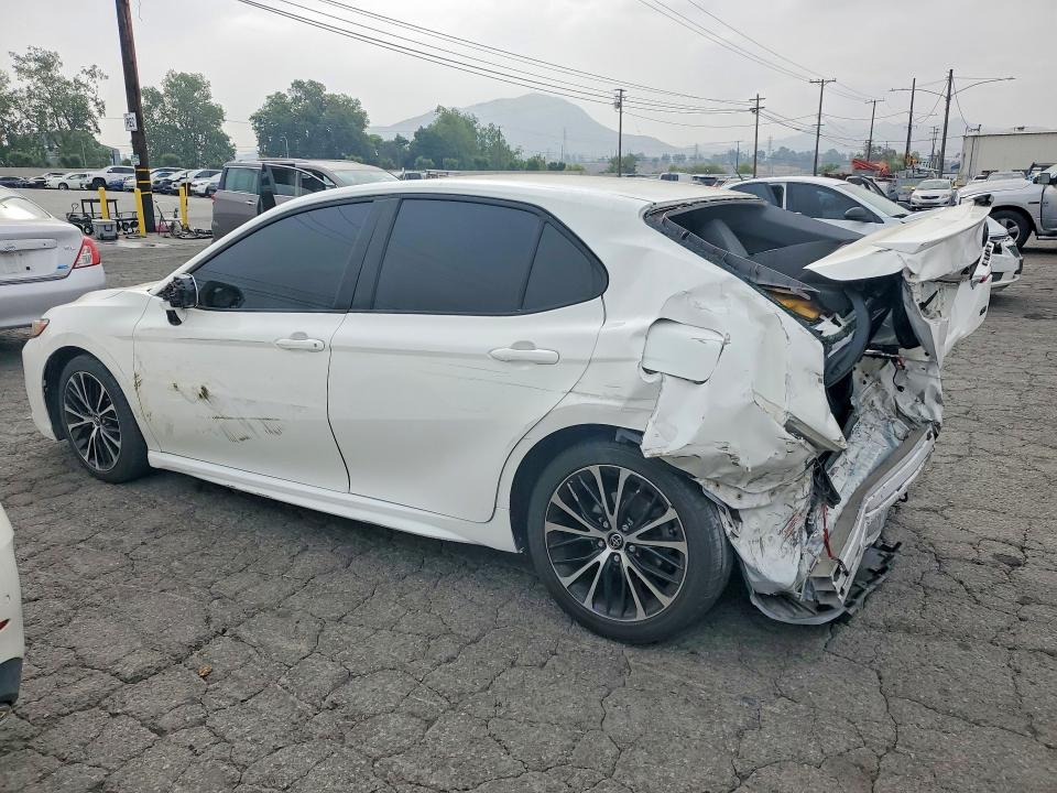 Продажа на аукционе авто 2018 Toyota Camry, vin: JTNB11HK6J3018273, номер лота: 47712646