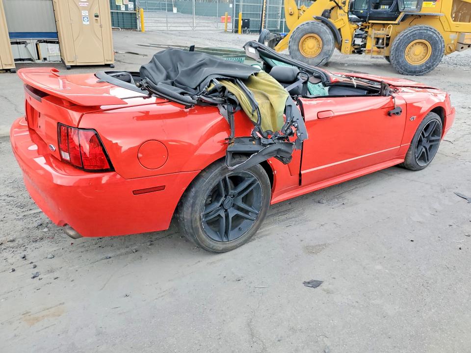 48050716 :رقم المزاد ، 1FAFP45X81F237116 vin ، 2001 Ford Mustang مزاد بيع