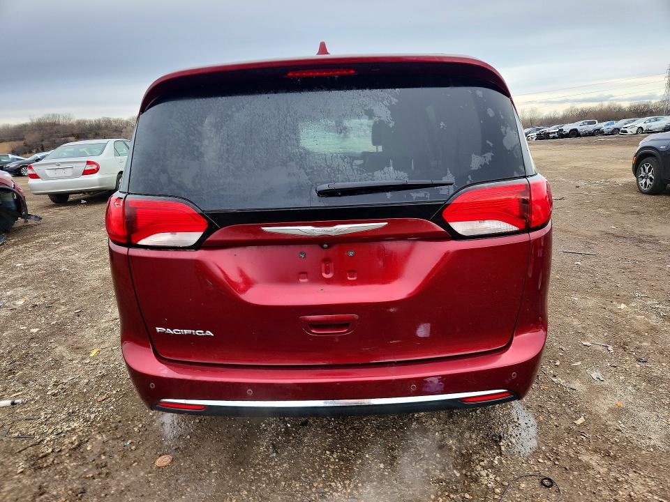 46036576 :رقم المزاد ، 2C4RC1BG3HR584393 vin ، 2017 Chrysler Pacifica مزاد بيع