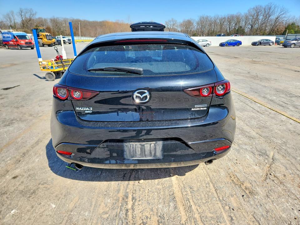 46935476 :رقم المزاد ، JM1BPBLL8M1400586 vin ، 2021 Mazda 3 مزاد بيع