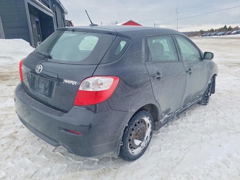 79361355 :رقم المزاد ، 2T1KU4EE6AC482005 vin ، 2010 Toyota Matrix مزاد بيع