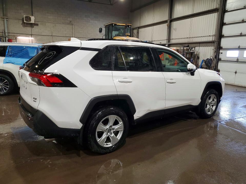 42051986 :رقم المزاد ، 2T3R1RFV1LC131774 vin ، 2020 Toyota Rav4 مزاد بيع