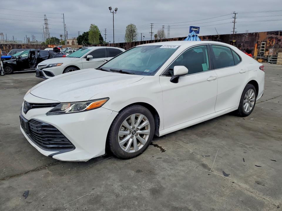 Auction sale of the 2019 Toyota Camry, vin: 4T1B11HK3KU283910, lot number: 41702426