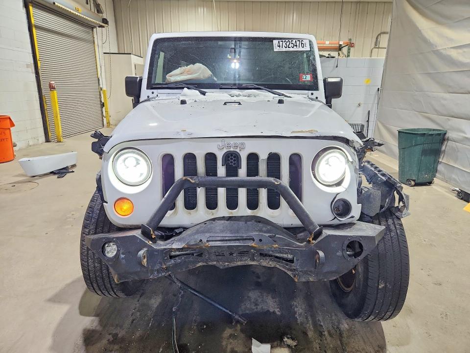 47325476 :رقم المزاد ، 1C4BJWDG3FL556536 vin ، 2015 Jeep Wrangler مزاد بيع