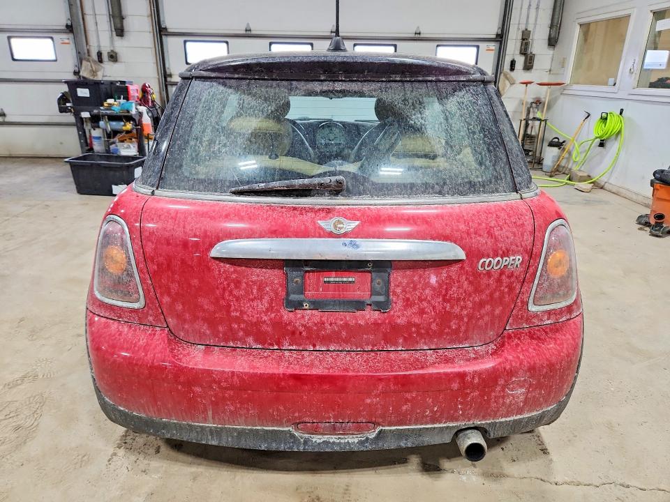 2007 Mini Cooper მანქანა იყიდება აუქციონზე, vin: WMWMF33567TT56127, აუქციონის ნომერი: 47707896