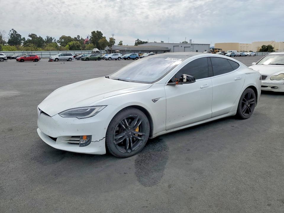 Продаж на аукціоні авто 2016 Tesla Model S, vin: 5YJSA1E18GF155873, номер лоту: 47624936