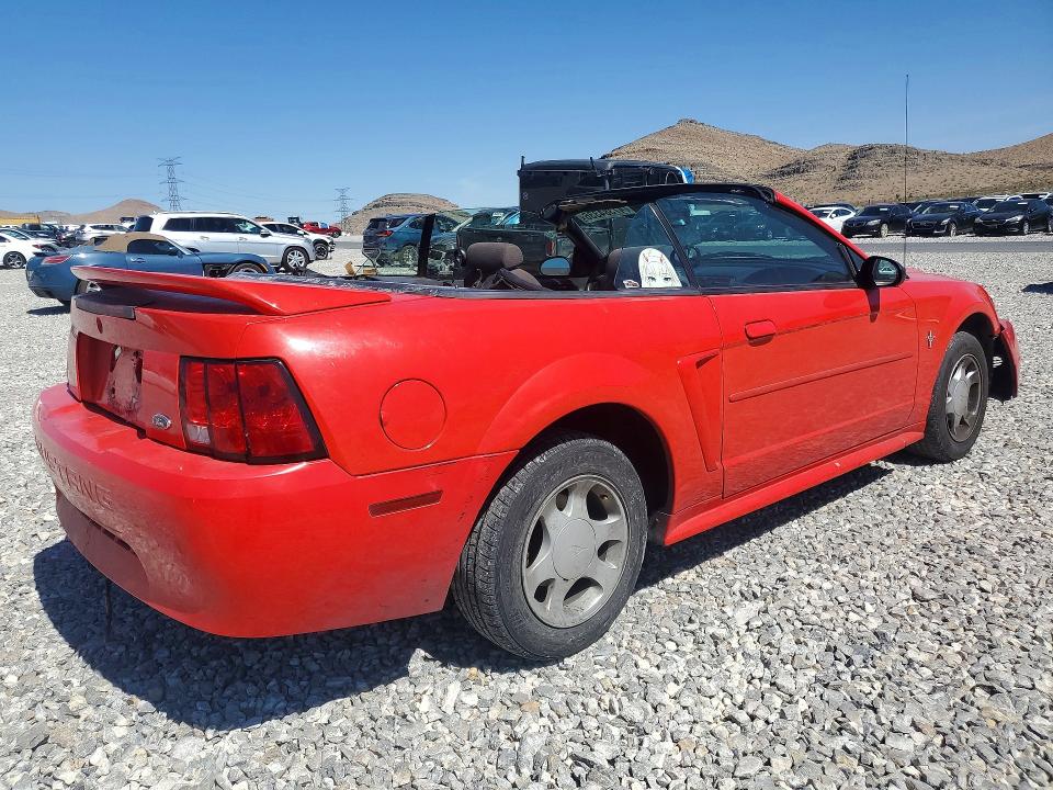 Продажа на аукционе авто 2000 Ford Mustang, vin: 1FAFP4444YF210822, номер лота: 47384336