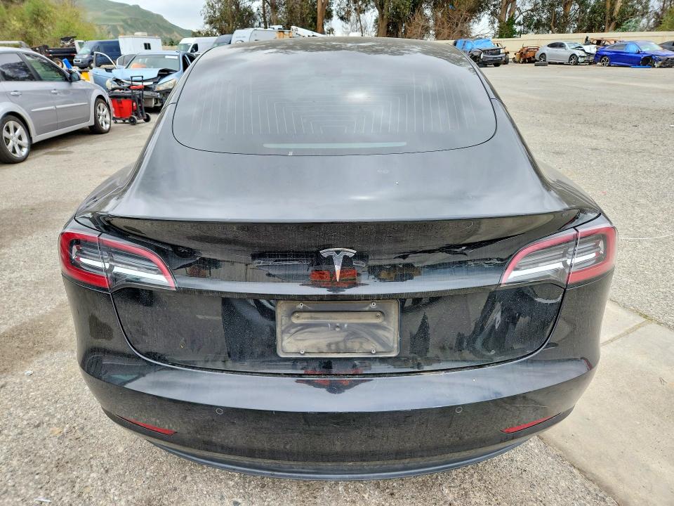 45675676 :رقم المزاد ، 5YJ3E1EA6LF643805 vin ، 2020 Tesla Model 3 مزاد بيع