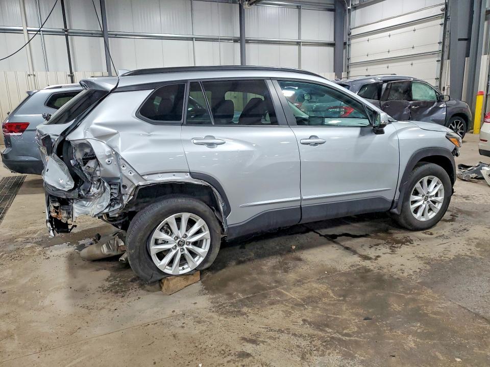 2022 Toyota Corolla Cross მანქანა იყიდება აუქციონზე, vin: 7MUCAABG4NV043454, აუქციონის ნომერი: 47182436
