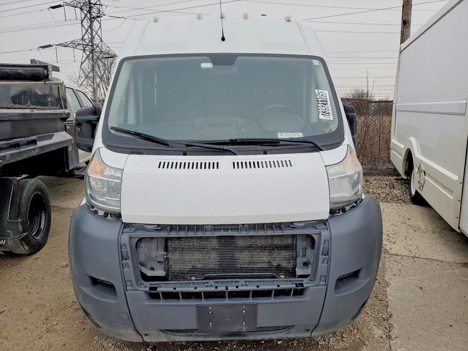73921105 :رقم المزاد ، 3C6TRVBG3FE520081 vin ، 2015 Ram Promaster 1500 مزاد بيع