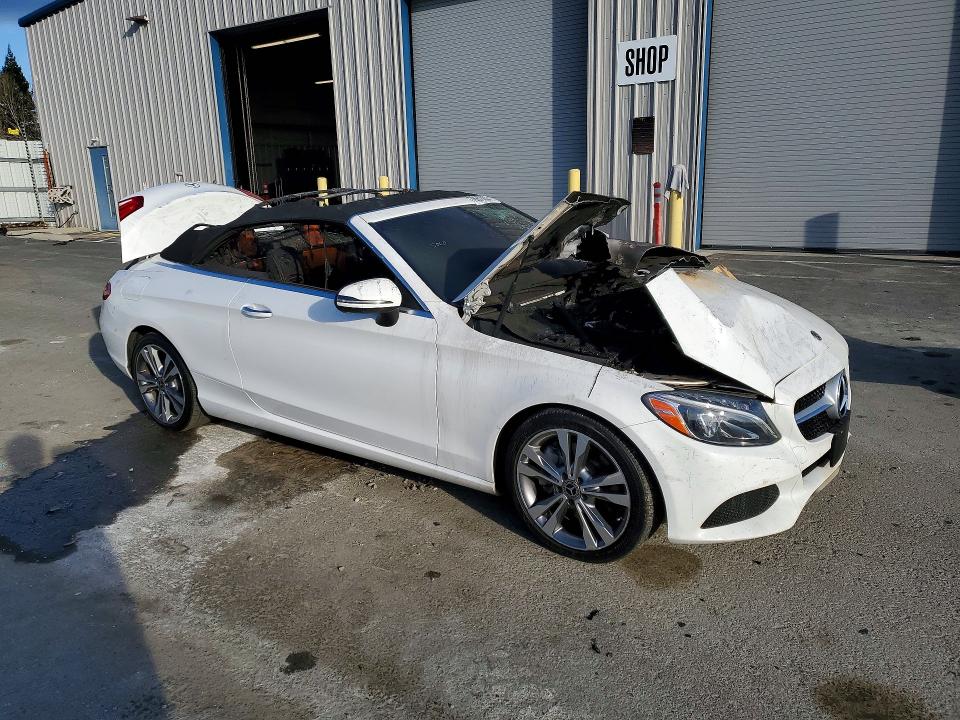 79973235 :رقم المزاد ، WDDWK4JB9JF617896 vin ، 2018 Mercedes-benz C مزاد بيع