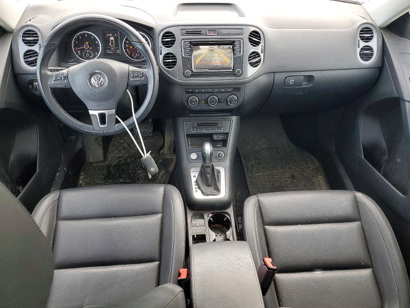 78601365 :رقم المزاد ، WVGMV7AX7HK033838 vin ، 2017 Volkswagen Tiguan مزاد بيع