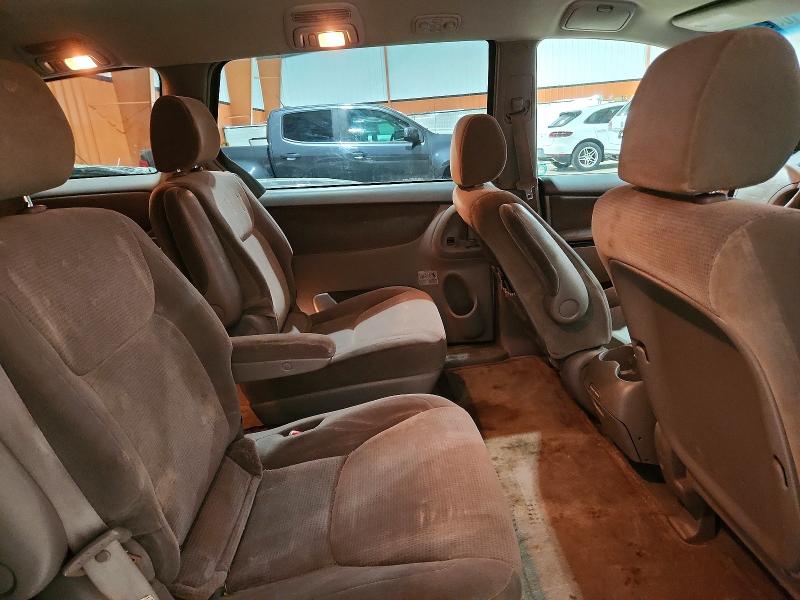 Продажа на аукционе авто 2004 Toyota Sienna, vin: 5TDZA23C94S073781, номер лота: 41931106