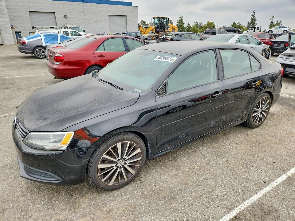 48284936 :رقم المزاد ، 3VW2K7AJXEM409014 vin ، 2014 Volkswagen Jetta مزاد بيع